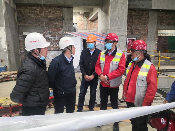 克州州委常委,副州长马振涛一行莅临公司检查调研